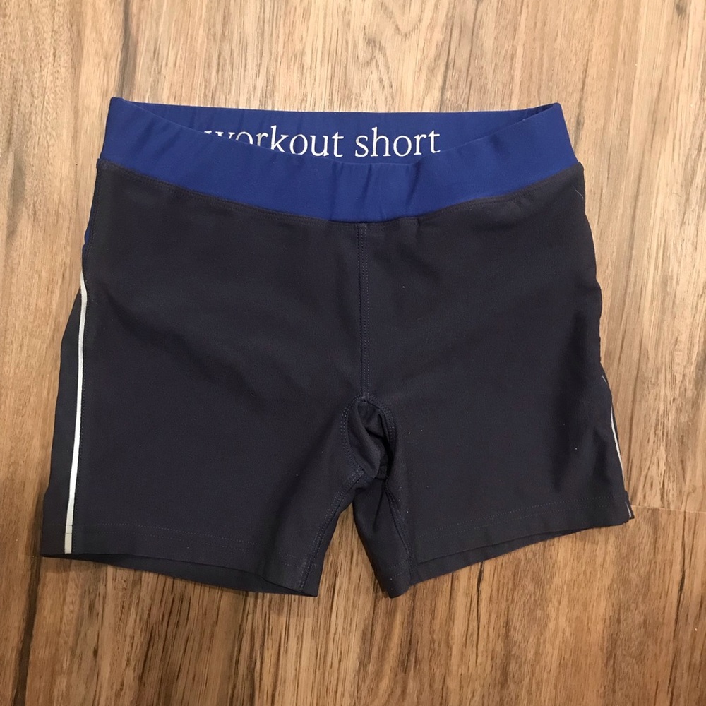 Workout shorts - Picture 2 of 2